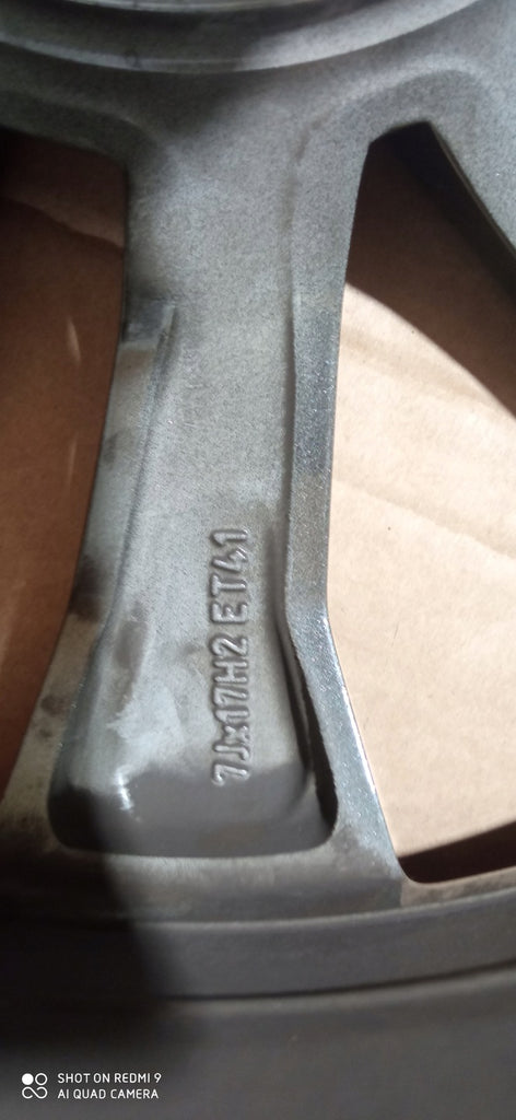 1x Alufelge 17 Zoll 7.0" 5x100 41ET Glanz Schwarz 5J0601025P Skoda Fabia Ii