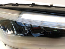 Laden Sie das Bild in den Galerie-Viewer, Frontscheinwerfer Mercedes-Benz W247 A2479066207 Rechts Scheinwerfer Headlight SCH9584149917ux