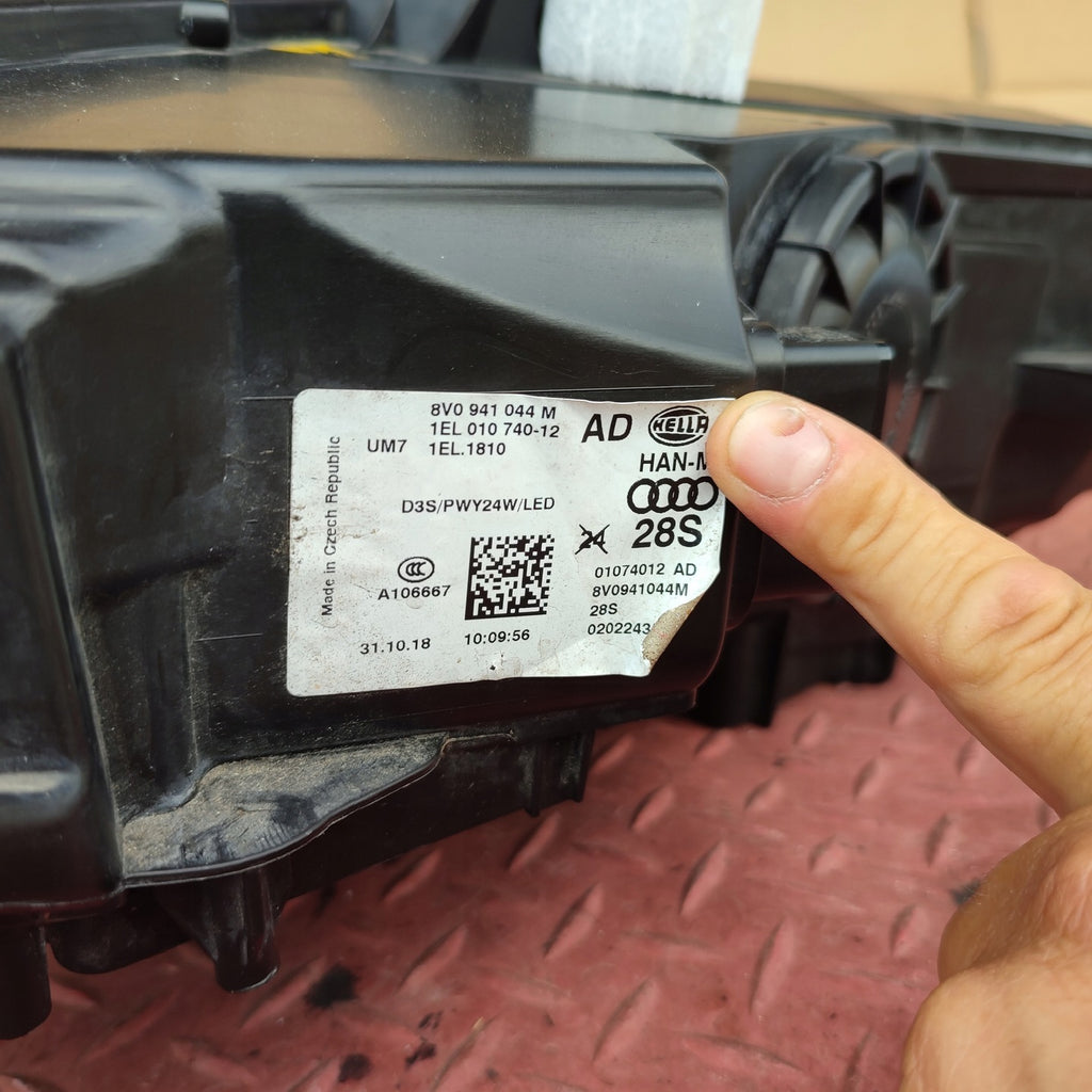 Frontscheinwerfer Audi A3 8V0941044M 8V0941006 LED Rechts Scheinwerfer Headlight SCH1513187187lm