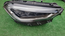 Laden Sie das Bild in den Galerie-Viewer, Frontscheinwerfer Mercedes-Benz W247 A2479064205KZ Full LED Rechts Headlight SCH5172155422cf