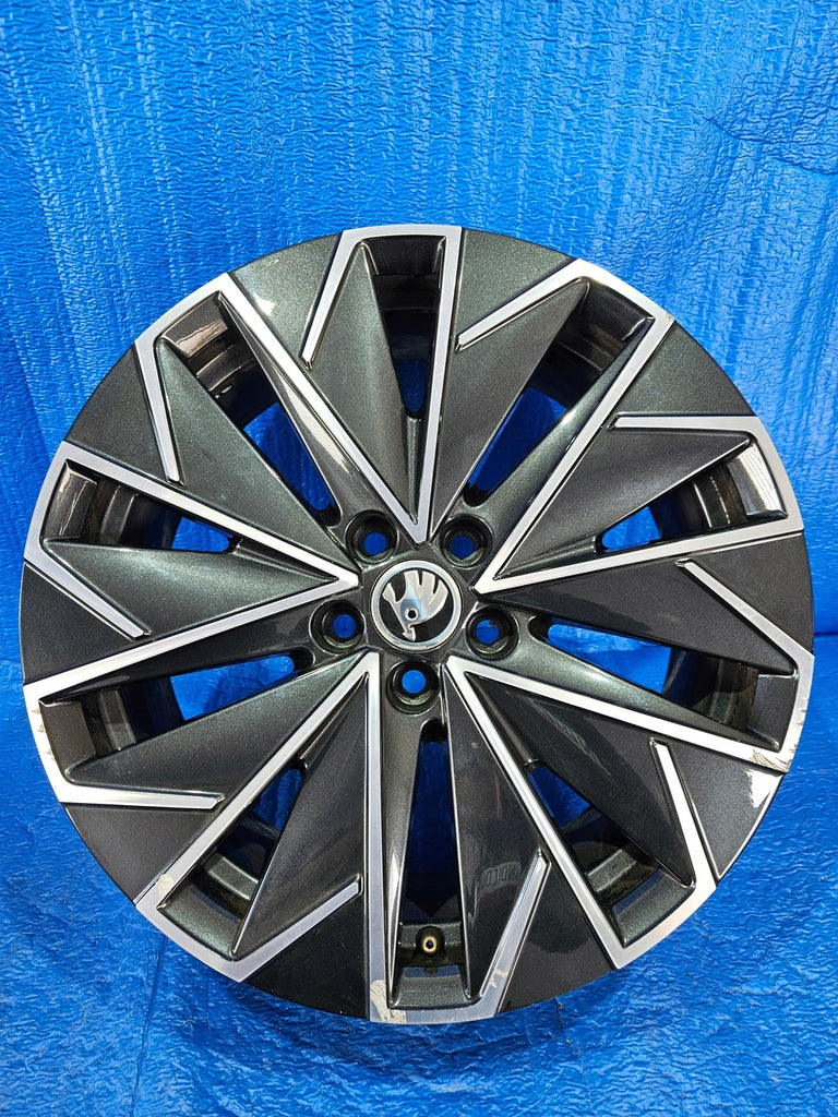 1x Alufelge 17 Zoll 6.5" 5x112 658601025F Skoda Scala Rim Wheel