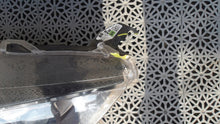 Laden Sie das Bild in den Galerie-Viewer, Frontscheinwerfer Toyota Yaris Rechts Scheinwerfer Headlight SCH3630454156dg