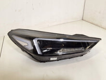 Load image into Gallery viewer, Frontscheinwerfer Hyundai Tucson D792111A20 Rechts Scheinwerfer Headlight SCH9576316993qi