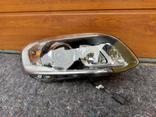 Load image into Gallery viewer, Frontscheinwerfer Volvo Xc60 I 31698809 Xenon Rechts Scheinwerfer Headlight SCH9850522032jy