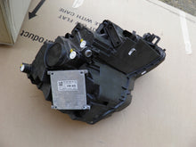 Laden Sie das Bild in den Galerie-Viewer, Frontscheinwerfer Skoda Karoq 57B941016D LED Ein Stück (Rechts oder Links) SCH8424238881ro