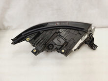 Laden Sie das Bild in den Galerie-Viewer, Frontscheinwerfer VW Transporter 7T1941035C Links Scheinwerfer Headlight