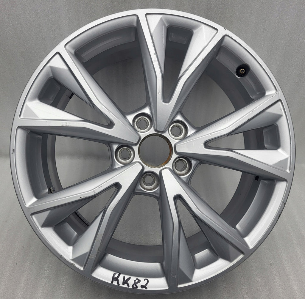1x Alufelge 18 Zoll 7.0" 5x112 43ET Glanz Silber 83A601025K Audi Q3 Rim Wheel FEL3630961534bz