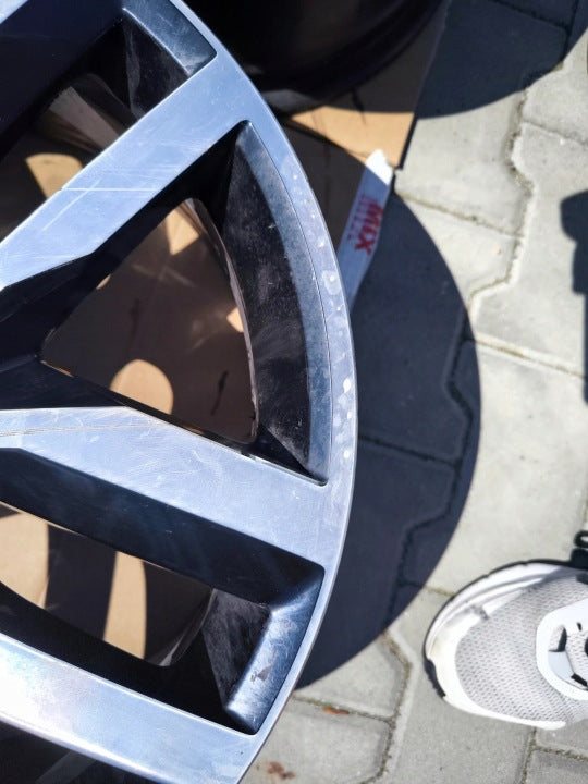 1x Alufelge 17 Zoll 7.0" 5x112 49ET 3G0601025G VW Golf Rim Wheel FEL3056013212na