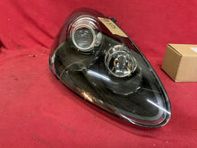 Laden Sie das Bild in den Galerie-Viewer, Frontscheinwerfer Porsche Cayenne 7P5941032BB Rechts Scheinwerfer Headlight SCH1167201681gs