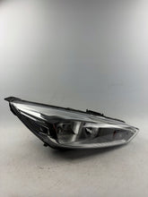 Laden Sie das Bild in den Galerie-Viewer, Frontscheinwerfer Ford Focus III F1EB-13W029-AFA Rechts Scheinwerfer Headlight SCH3526383692ne