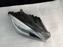 Laden Sie das Bild in den Galerie-Viewer, Frontscheinwerfer Mercedes-Benz W166 A1668205559 Xenon Rechts Headlight SCH6469019865us