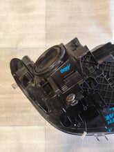 Laden Sie das Bild in den Galerie-Viewer, Frontscheinwerfer BMW 1 F21 F20 7296909 Links Scheinwerfer Headlight SCH7303141588an