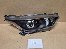 Laden Sie das Bild in den Galerie-Viewer, Frontscheinwerfer Toyota Yaris 0258478 Rechts Scheinwerfer Headlight SCH8980842160ba