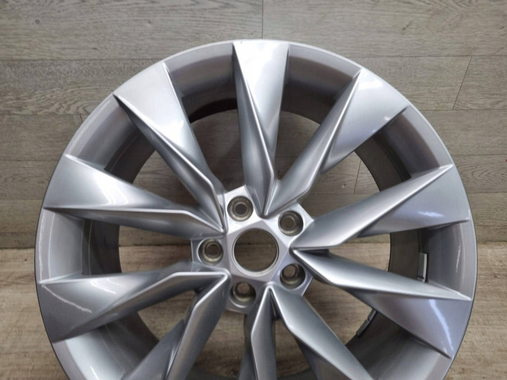 1x Alufelge 19 Zoll 8.0" 5x112 45ET Glanz Silber 5LA601025 Skoda Enyaq Iv FEL5176321931cz