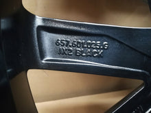 Load image into Gallery viewer, 1x Alufelge 18 Zoll 7.0&quot; 5x112 39ET Schwarz 657601025 Skoda Scala Rim Wheel