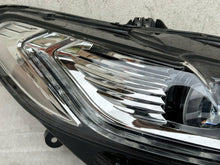 Laden Sie das Bild in den Galerie-Viewer, Frontscheinwerfer Ford Mondeo ES73-13D105-AG Full LED Rechts Headlight