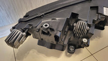 Load image into Gallery viewer, Frontscheinwerfer Skoda Octavia IV 5E4941015 Full LED Links Headlight SCH9676915372yn