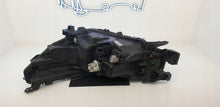 Load image into Gallery viewer, Frontscheinwerfer Toyota Hilux VIII 1EJ-923368-040 Full LED Rechts Headlight SCH9146596066rd