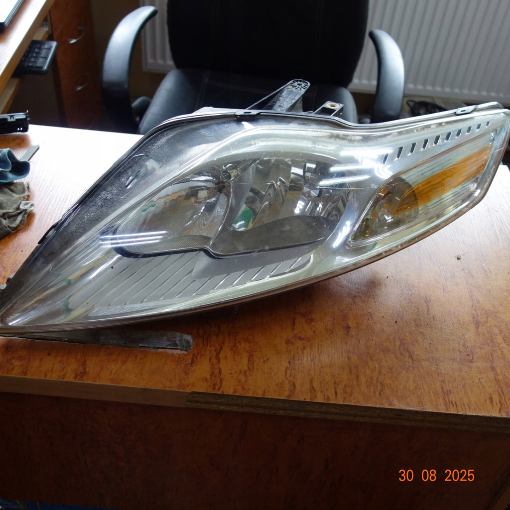 Frontscheinwerfer Ford Mondeo 7S71-13W030-AG Ein Stück (Rechts oder Links) SCH1279121767uc