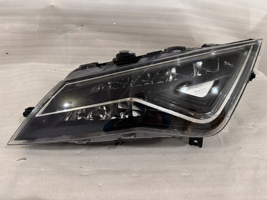 Frontscheinwerfer Seat Leon 5F1941007K Links Scheinwerfer Headlight