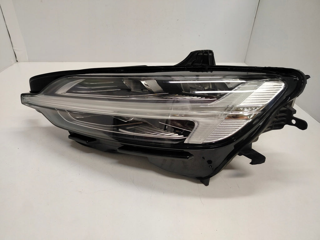 Frontscheinwerfer Volvo V60 I S60 III LED Ein Stück (Rechts oder Links) SCH7945653524lc