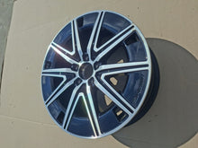 Laden Sie das Bild in den Galerie-Viewer, 1x Alufelge 19 Zoll 7.5" 5x112 A2434012000 Mercedes-Benz Eqa H243 Eqb X243 FEL2605554023ux