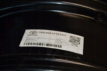 Laden Sie das Bild in den Galerie-Viewer, 1x Alufelge 19 Zoll 7.0&quot; 5x114.3 35ET PW45710005ZJ Toyota C-Hr Rim Wheel