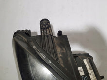 Laden Sie das Bild in den Galerie-Viewer, Frontscheinwerfer Mercedes-Benz Slk R172 A1728202259 Rechts Headlight