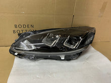 Laden Sie das Bild in den Galerie-Viewer, Frontscheinwerfer Ford Kuga 19-LV4B-13E015-CA- Links Scheinwerfer Headlight