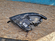 Laden Sie das Bild in den Galerie-Viewer, Frontscheinwerfer VW Transporter 90198961 7L1941006B Rechts Headlight