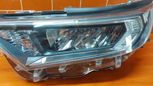 Load image into Gallery viewer, Frontscheinwerfer Toyota V 81185-42A33 LED Ein Stück (Rechts oder Links)