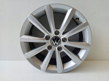 Laden Sie das Bild in den Galerie-Viewer, 1x Alufelge 16 Zoll 6.5&quot; 5x112 3G0071496 VW Passat Rim Wheel