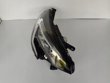Load image into Gallery viewer, Frontscheinwerfer Renault Clio V 260108876R Rechts Scheinwerfer Headlight SCH7999415997yt