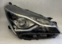 Load image into Gallery viewer, Frontscheinwerfer Toyota Yaris 17-0D-199 Rechts Scheinwerfer Headlight SCH1899934447us