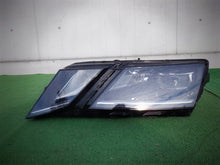 Laden Sie das Bild in den Galerie-Viewer, Frontscheinwerfer Skoda Octavia 5E1941015D LED Links Scheinwerfer Headlight SCH2608794817cj