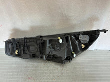 Laden Sie das Bild in den Galerie-Viewer, Frontscheinwerfer Ford Focus NX7B-13E014-CD Full LED Rechts Headlight SCH1155957220oh