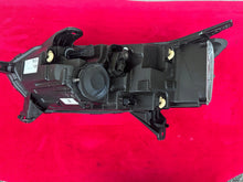 Laden Sie das Bild in den Galerie-Viewer, Frontscheinwerfer Dacia Sandero III Logan 260101940 Rechts Headlight SCH1425894876ju