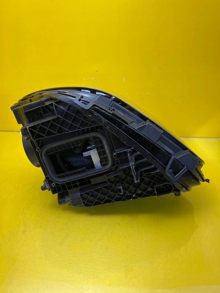 Frontscheinwerfer Mercedes-Benz W247 A2479065207 LED Rechts Headlight SCH9998230198zv