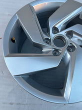 Load image into Gallery viewer, 1x Alufelge 17 Zoll 7.5" 5x112 5H0601025E VW Golf VIII I Rim Wheel FEL1805273523ti