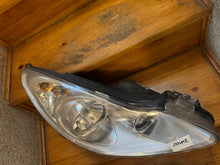 Laden Sie das Bild in den Galerie-Viewer, Frontscheinwerfer Opel Corsa D 13186382 Rechts Scheinwerfer Headlight SCH1833630895ux