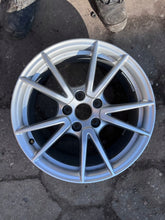 Laden Sie das Bild in den Galerie-Viewer, 1x Alufelge 17 Zoll 7.5" 5x112 41ET 8B3601025A Audi A5 Rim Wheel FEL2485407227wj