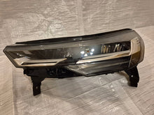 Laden Sie das Bild in den Galerie-Viewer, Frontscheinwerfer Renault Captur 260604753R Links Scheinwerfer Headlight SCH2277824572cq