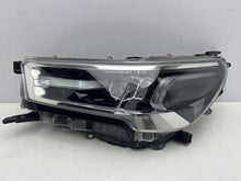 Laden Sie das Bild in den Galerie-Viewer, Frontscheinwerfer Toyota Hilux VIII 81150-0KU80 LED Links Scheinwerfer Headlight SCH3709263993jy
