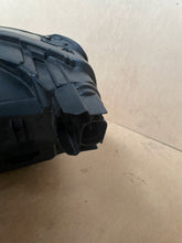 Load image into Gallery viewer, Frontscheinwerfer Audi A3 8Y0941012C Full LED Ein Stück (Rechts oder Links)