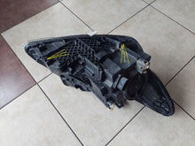 Laden Sie das Bild in den Galerie-Viewer, Frontscheinwerfer Mercedes-Benz Vito W447 A4479067700 Links Headlight SCH4266177039rl