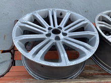 Load image into Gallery viewer, 1x Alufelge 18 Zoll 8.0&quot; 5x112 27ET Glanz Graphit 9673495377 Peugeot Rcz