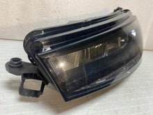 Laden Sie das Bild in den Galerie-Viewer, Frontscheinwerfer Skoda Fabia IV 6VB941015 Full LED FALSE Scheinwerfer Headlight SCH4459513521cu