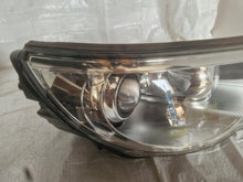 Laden Sie das Bild in den Galerie-Viewer, Frontscheinwerfer VW Tiguan 5N1941032T 5N1941032 1ZS009549-02 Xenon Rechts