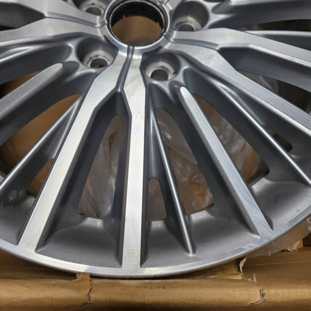 1x Alufelge 18 Zoll 7.0" 5x114.3 38ET Glanz Silber 4250F624 Mitsubishi Eclipse FEL4595187122mc