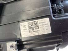 Laden Sie das Bild in den Galerie-Viewer, Frontscheinwerfer VW Transporter Caravelle 90198961 7L1941006B Vorderseite